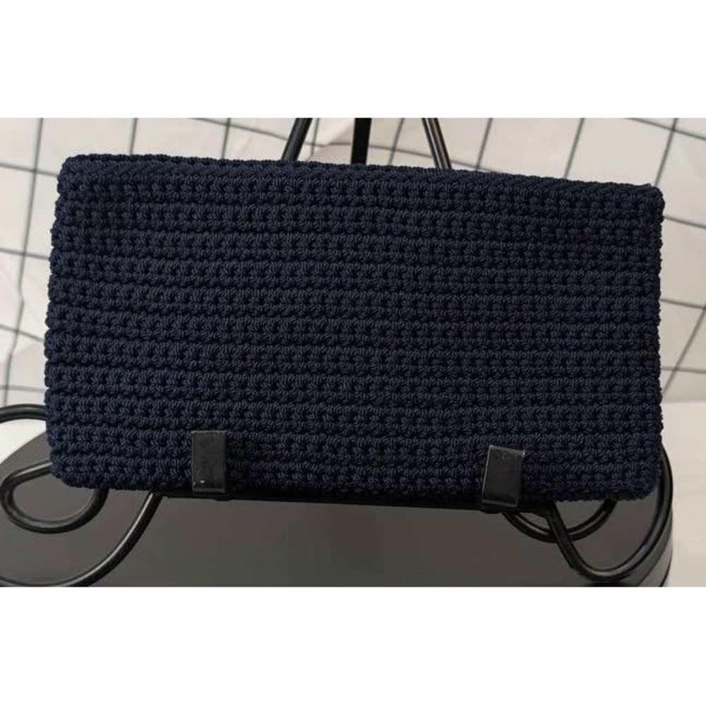 Le Centre/Crochet Handmade Cosmetics/Change Zipper Pouch/Made in Haiti/Navy Blue